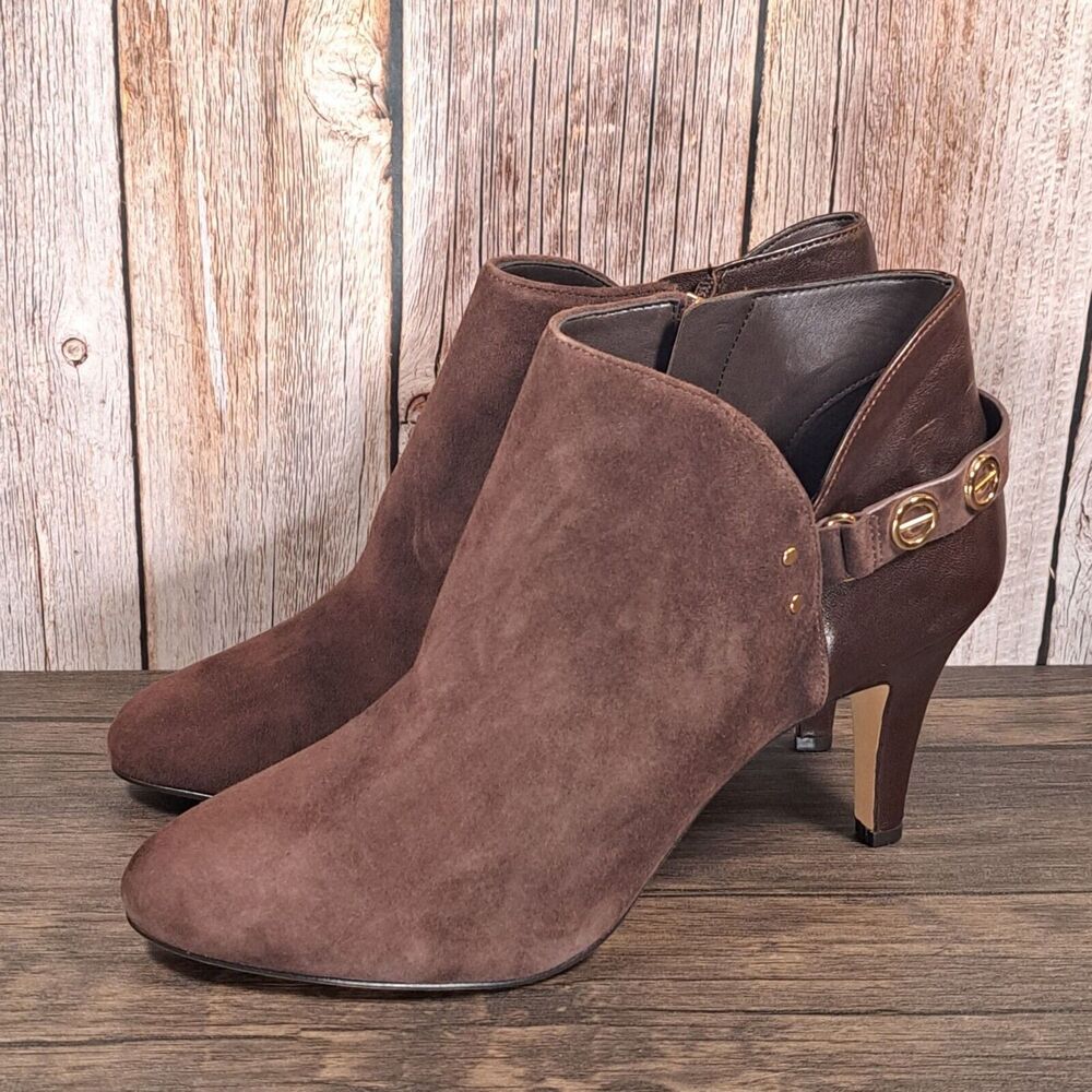 Vince Camuto Venten Walnut Brown Suede Leather Heeled Bootie Women's 9 B (NWOB)